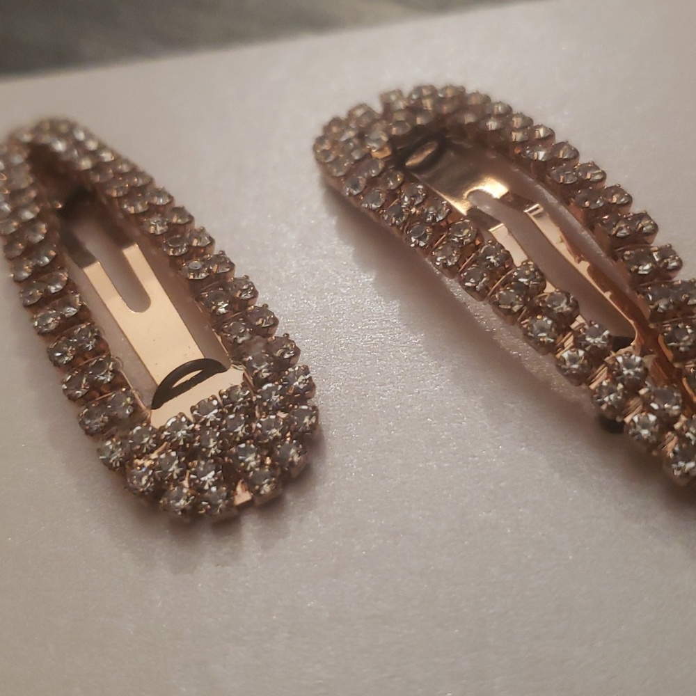 Kitsch Rhinestone Snap Clips - Picture 3 of 3